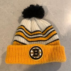 Boston Bruins beanie